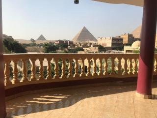 Pyramids Power Inn - 3