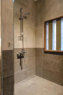 Dark Street House B&B - 3