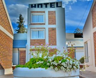 Río Hotel - Río Colorado - 4