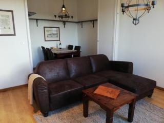 The Hilltop Nest - 9