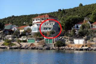 Apartments by the sea Vinisce, Trogir - 5981 - Vinišće - 6