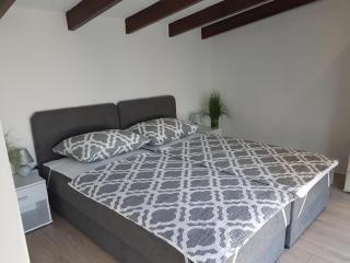 Family friendly house with a swimming pool Kastel Novi, Kastela - 16199 - 8