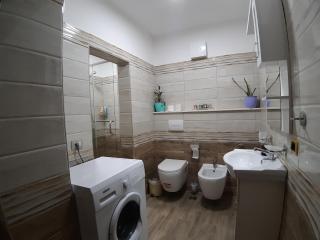 Alindro City Center Apartment 3 - 2