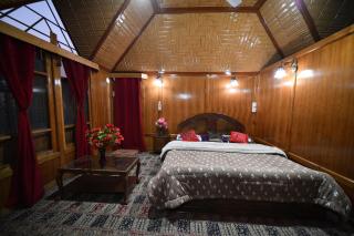 Goona palace houseboats - Srinagar - 4
