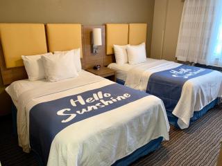 Days Inn by Wyndham Brooklyn Borough Park - 4