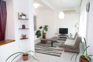 Kolev Apartments - Two Bedroom Cozy Central Apartment - Skopje - 8