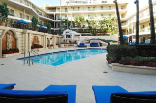 Beverly Hills Plaza Hotel & Spa - 3