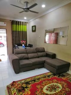 KhainadzMuslim Homestay - Malacca - 9