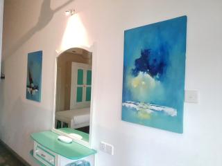 Neela's Beach Inn - 1