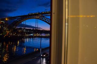 Red House By The River - Porto - 8