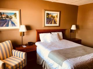 Americas Best Value Inn Laredo - Laredo - 6