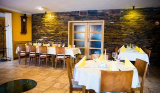 Penzion - Restaurace Na Mýtě - Sezimovo Ústí - 3