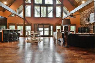 Ned's Norris Nook - Maynardville - 2