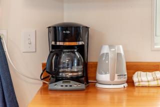 Island Breeze - Round House with BBQ - Wooden Hot Tub - Beach - 2