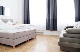 SC 03 by ROCKCHAIR Apartments l SUPERHOST Status l 2 Bedrooms Boxspringbeds Balcony Elevator - Cozy Family & Business Flair welcomes you! - Berlino - 1
