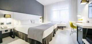 Hotel Ilunion Bilbao - Bilbao - 1