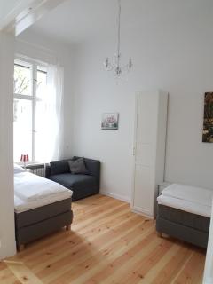 LANG Re by ROCKCHAIR Apartments l SUPERHOST Status l 2 Bedrooms Boxspringbeds in City Center - Cozy Family & Business Flair welcomes you! - Berlino - 3