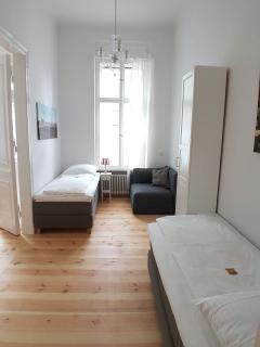 LANG Re by ROCKCHAIR Apartments l SUPERHOST Status l 2 Bedrooms Boxspringbeds in City Center - Cozy Family & Business Flair welcomes you! - Berlino - 1