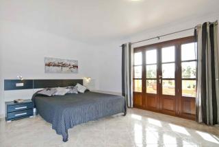 Llac Blau - Mediterranean Styled with Pool - 9