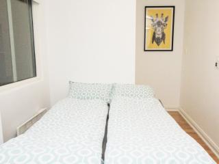 Nordic Host - City Center 2 Bed / 2 Bath - Skippergata - 3 minutes from station - Oslo - 7