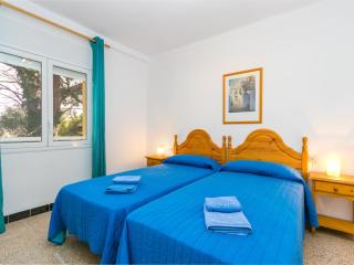 Apartment Velazquez-2 by Interhome - 1