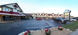 AmericInn by Wyndham Saint Ignace Lakefront - 2