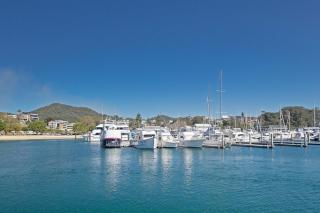 Carrington, 8 15 Government Road - spacious unit with air conditioning, lift, secure parking and close to town - Nelson Bay - 9