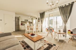 Elegant Sophia's Apartment - 7