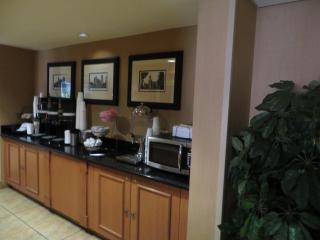SureStay Plus Hotel by Best Western Chicago Lombard - Lombard - 2