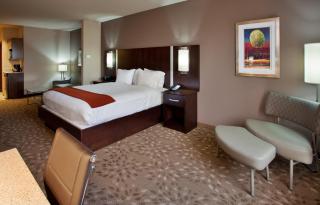 Holiday Inn Express Hotel and Suites Saint Robert by IHG - Saint Robert - 1