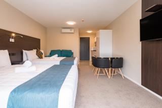 Dolphin Motel - 5