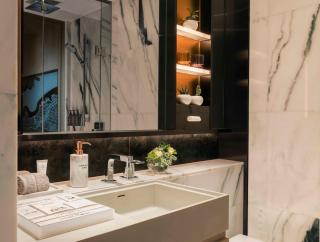 Hyatt Centric Victoria Harbour - 2