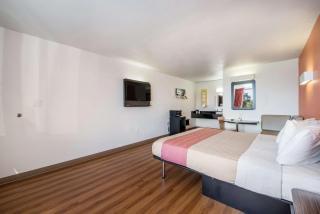 Motel 6-Connellys Springs, NC - Hickory - 9