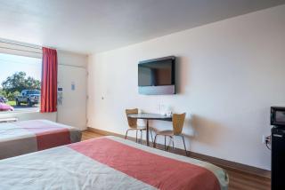 Motel 6-Connellys Springs, NC - Hickory - 1