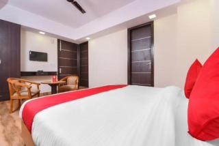 Hotel Marigold - 0