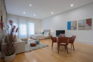 Liiiving In Porto | Downtown Luxury Apartments - Porto - 1