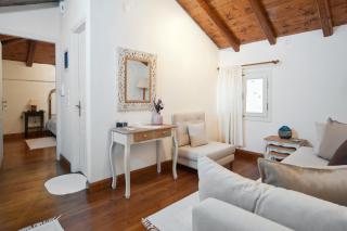 Elia Apartments Chrisso - Delphi - 1
