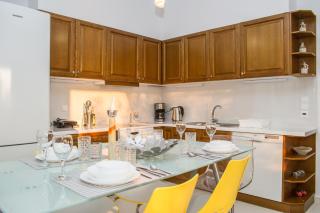 Nina's Villa, Cosy Seaview Retreat - Verga Kalamata - 2