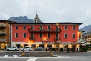 Bes Hotel Papa San Pellegrino Terme - San Pellegrino Terme - 3