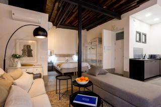 Oak & Sandstone Studio - Space Maison Apartments - Sevilla - 6