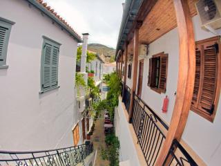 Glaros Guesthouse - 9