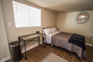 Hays #B Near Downtown Guest Studio - San Antonio - 6
