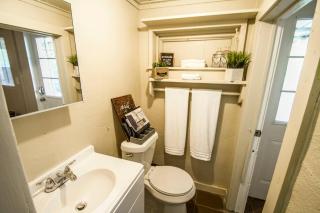 Hays #B Near Downtown Guest Studio - San Antonio - 8