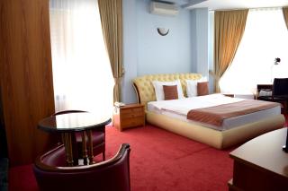 Hotel Aristocrat & Fish Restaurant - Skopje - 2