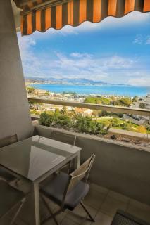 Vue Mer T2 Climatisé Marina Baie des Anges, étage 11, plages à 100 m - Villeneuve-Loubet - 1