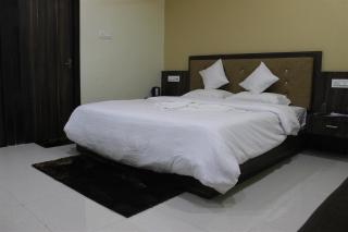 Hotel Shri Sharanam - 3