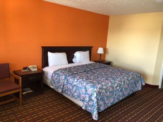 Dogwood Park Inn - Springfield - 3