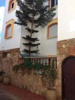 ITRANE GUEST HOUSE - 5