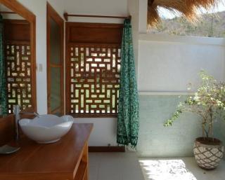 Sunia Loka Bungalows & Dive Center - Pemuteran - 8
