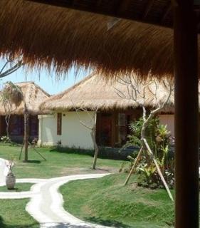 Sunia Loka Bungalows & Dive Center - Pemuteran - 6